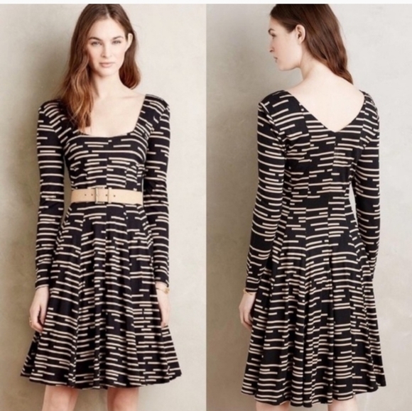 Black and Tan, long-sleeved dress - Picture 1 of 6